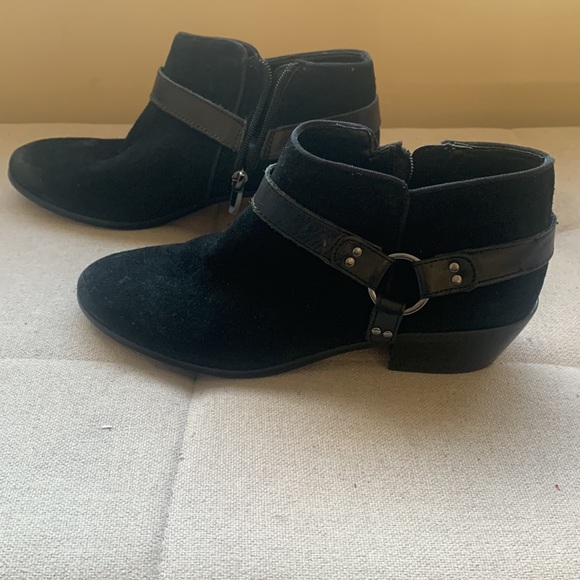 Sam Edelman Phoenix Suede/Leather Booties w Ankle Buckle and Side Zip Size 7.5 - Picture 3 of 16